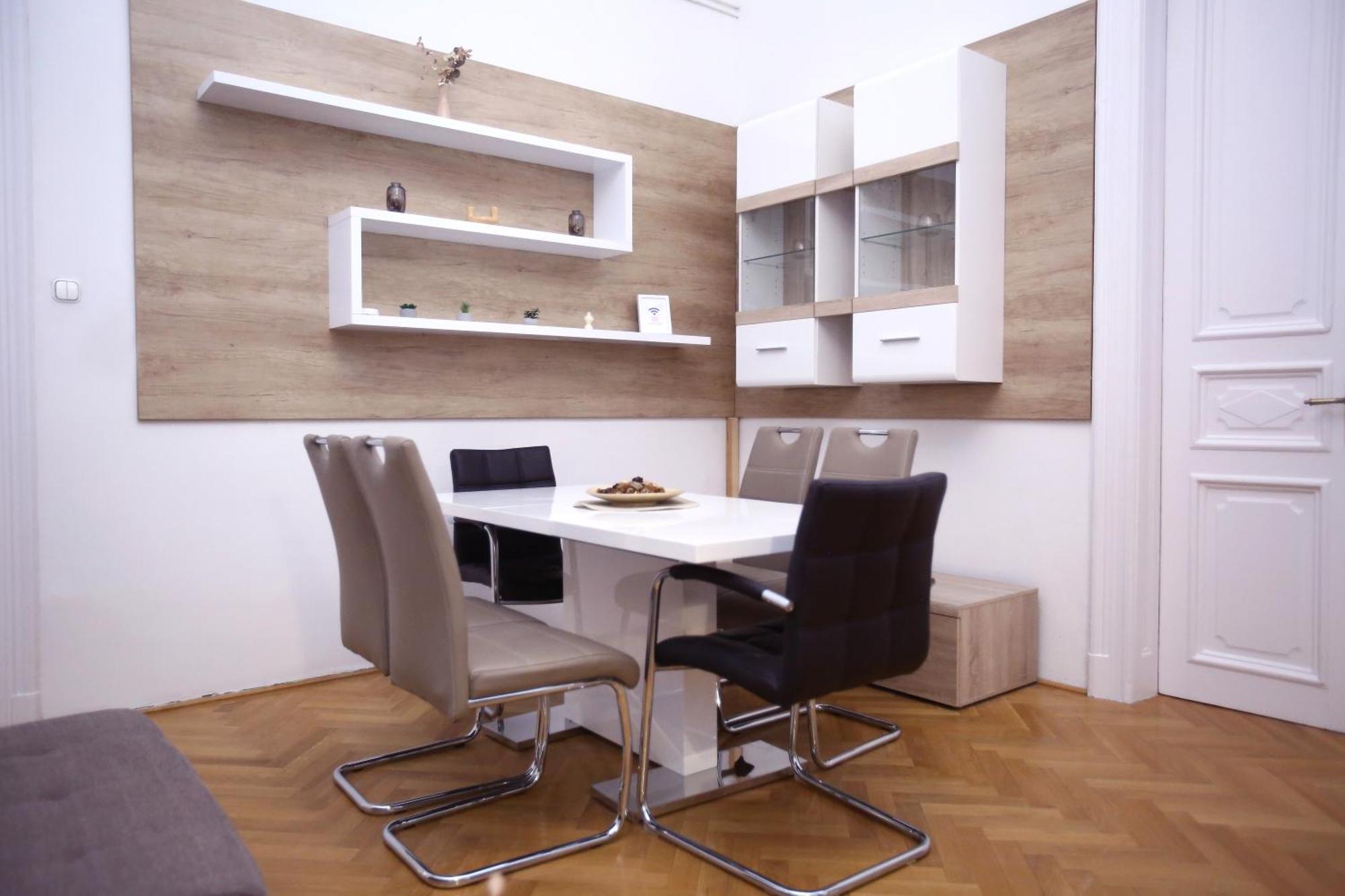 Apartament Venus - Opera Iv *