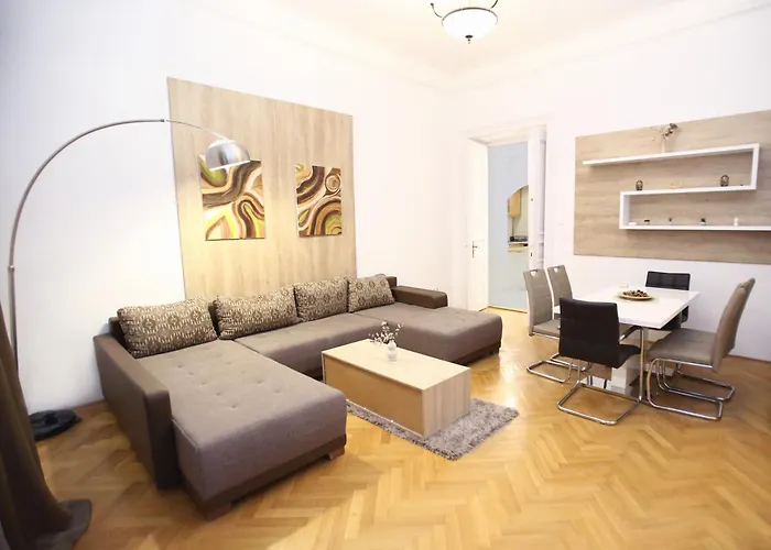 Venus Apartments - Opera IV